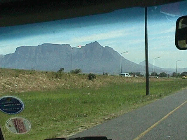 mountains4.jpg (45239 bytes)