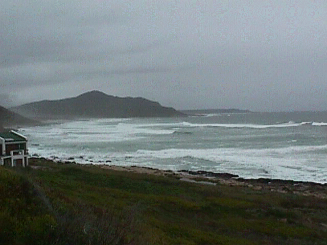 seascape3.jpg (36013 bytes)